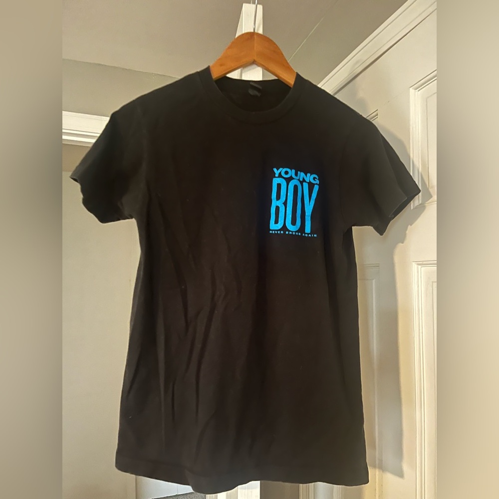 Young Boy t-shirt, adult small